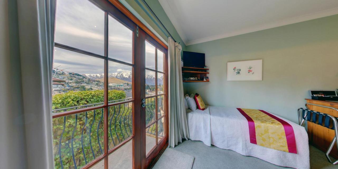 Browns Boutique Hotel Queenstown Bilik gambar