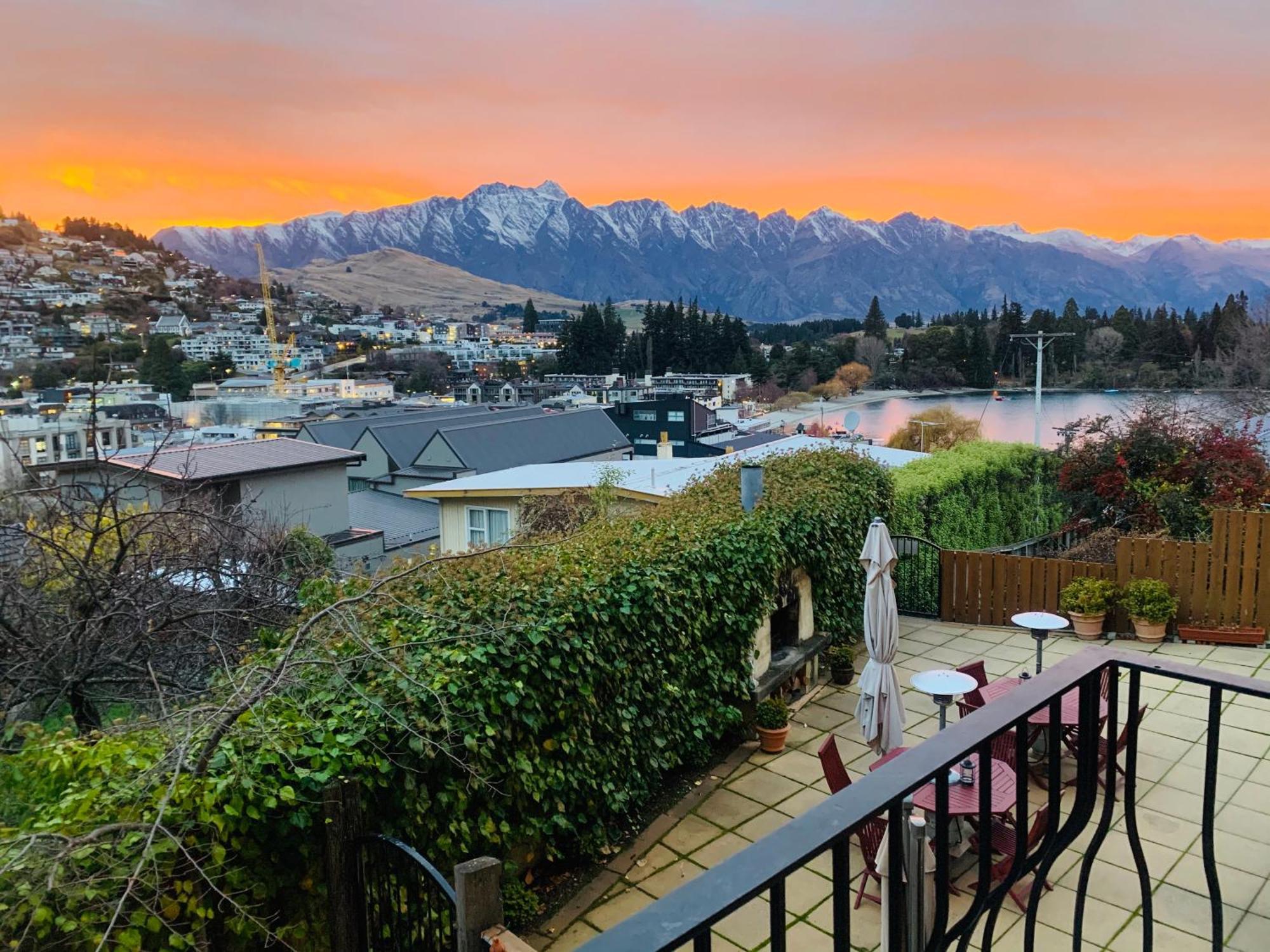 Browns Boutique Hotel Queenstown Luaran gambar